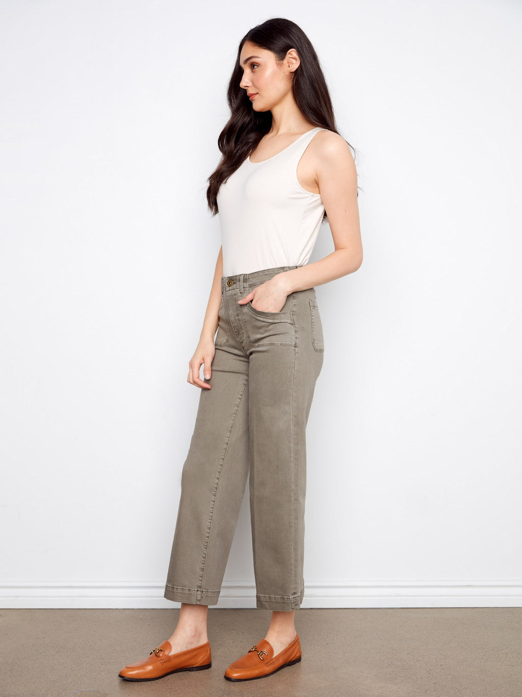 Jean en sergé extensible coupe large écourtée - sauge