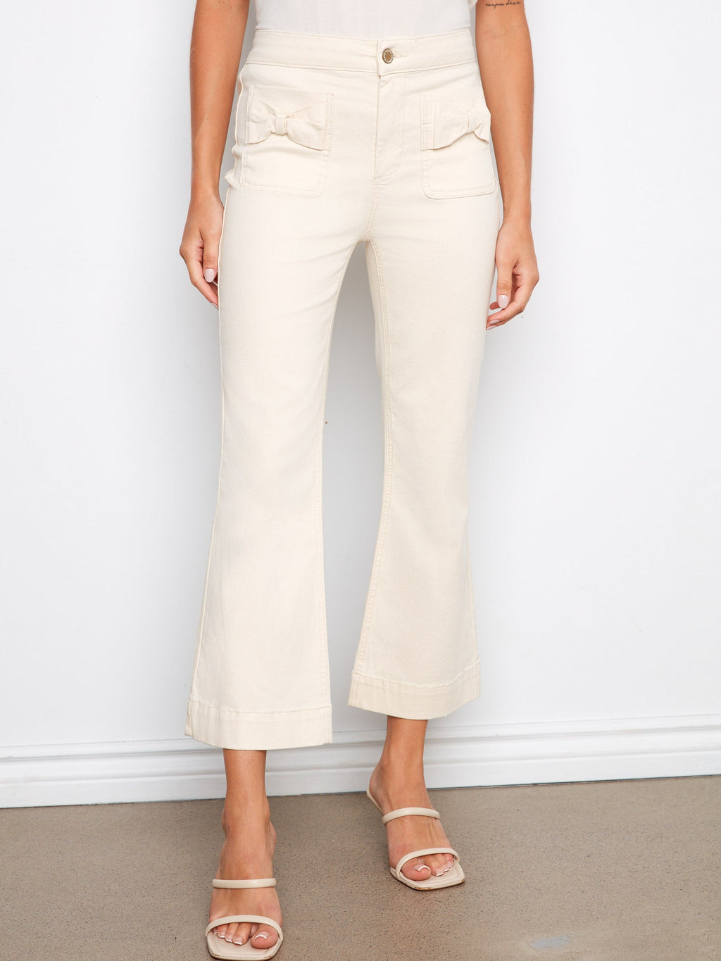 Pantalon évasé en sergé avec poches plaquées à nœud - Naturel