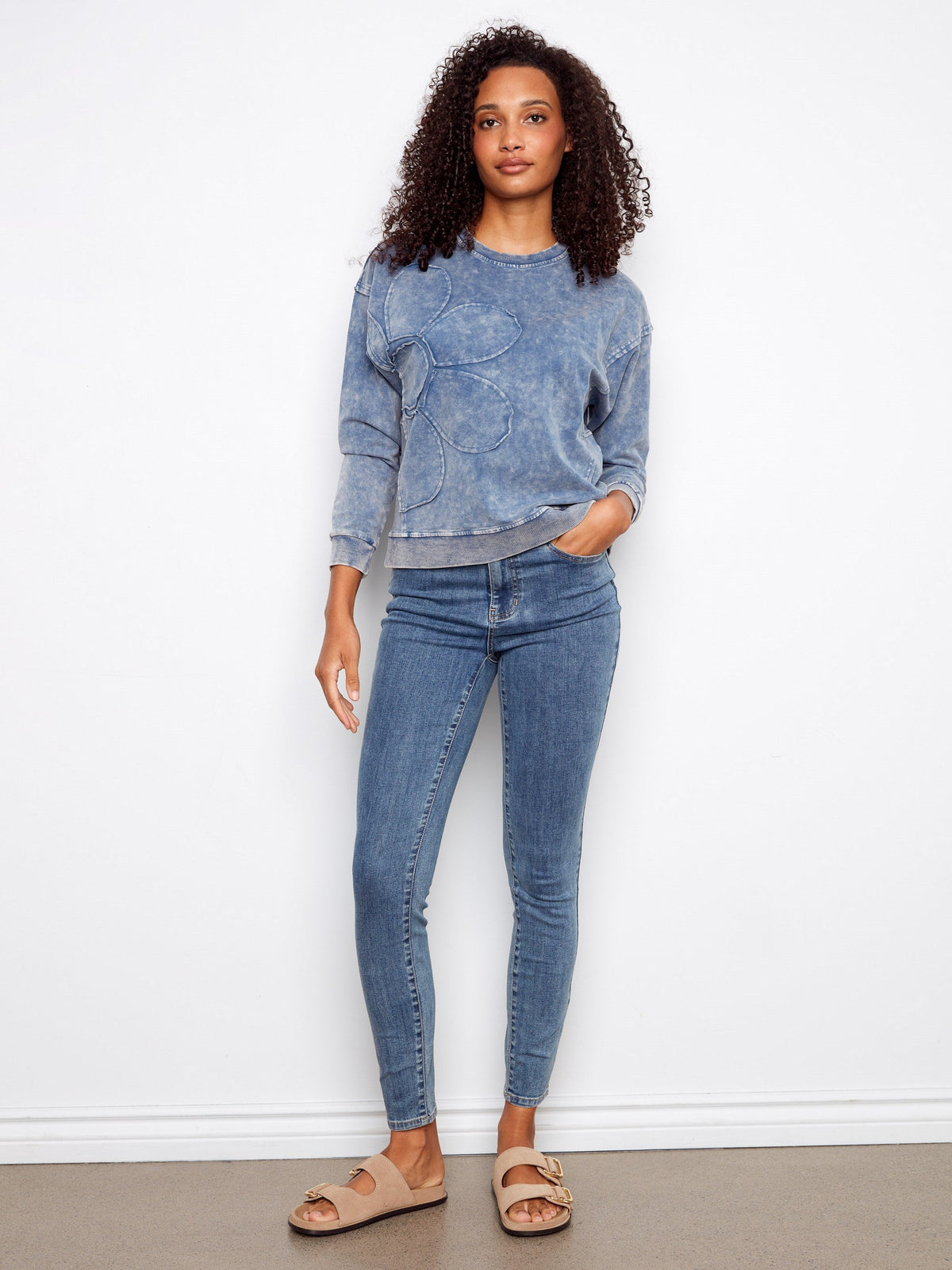 Haut à manches longues avec appliqué floral - Denim