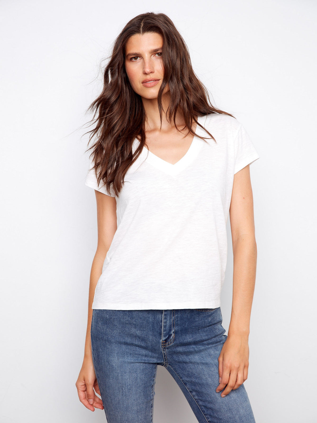 T-shirt en coton biologique à col en V et épaules tombantes - Blanc