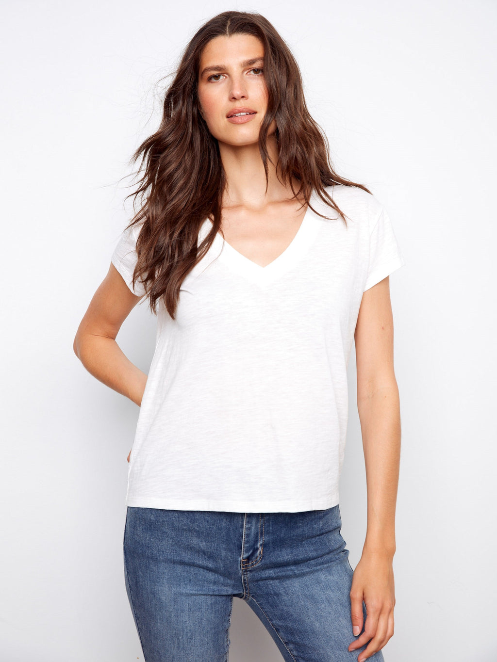 T-shirt en coton biologique à col en V et épaules tombantes - Blanc