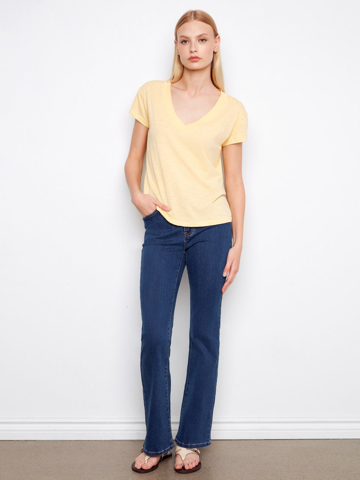 T-shirt col V en coton biologique à épaules tombantes - Jaune