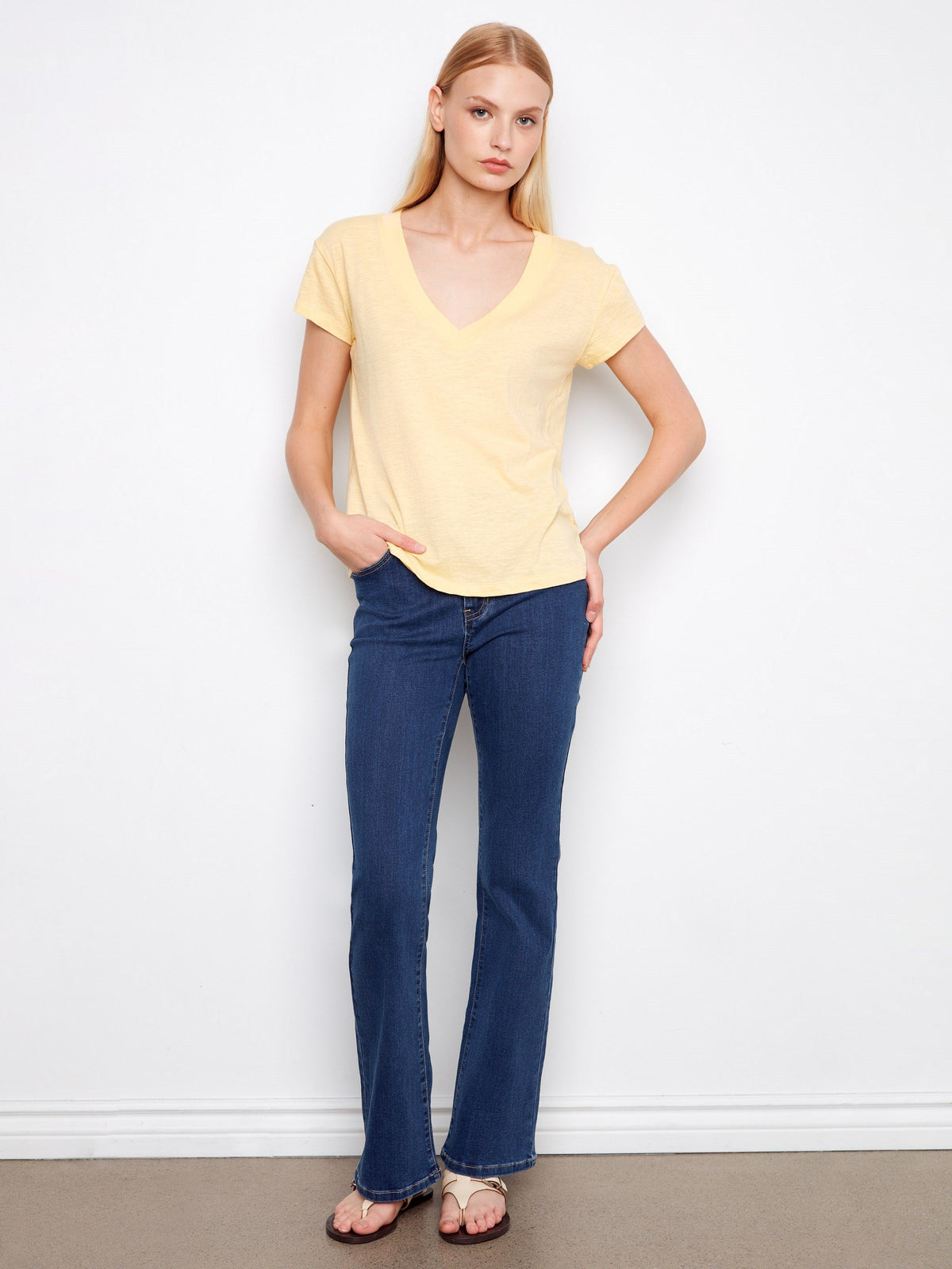 T-shirt col V en coton biologique à épaules tombantes - Jaune