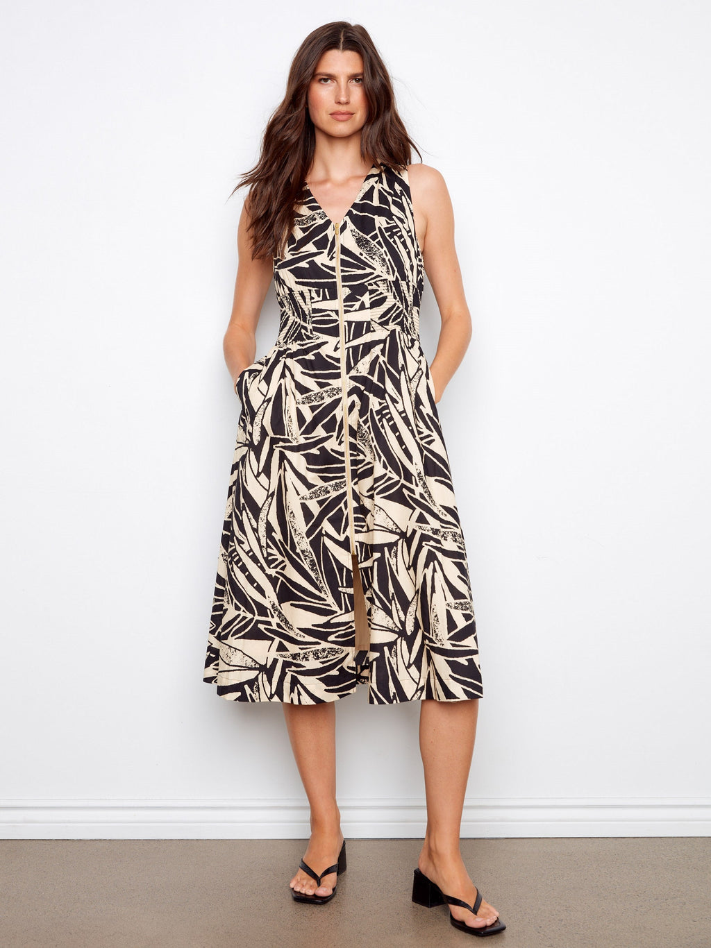 Robe midi à imprimé abstrait en voile de coton à fermeture éclair sur le devant