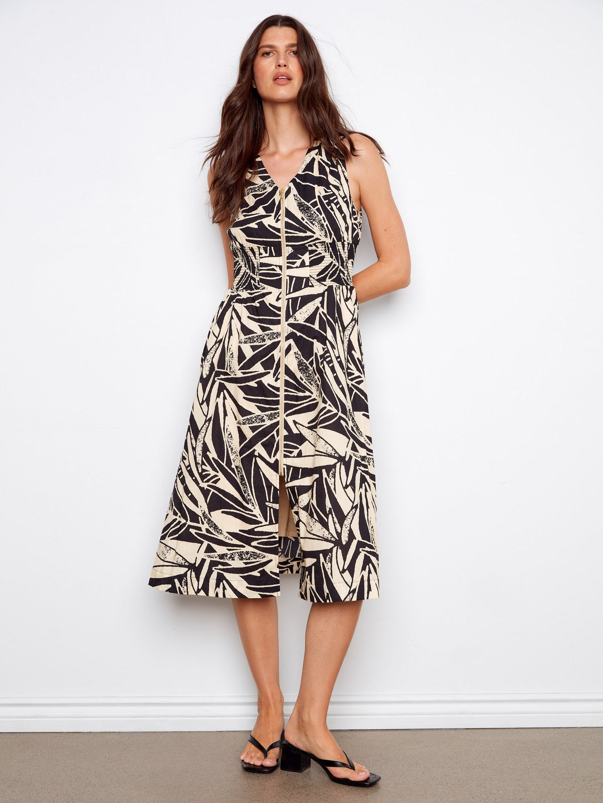 Robe midi à imprimé abstrait en voile de coton à fermeture éclair sur le devant