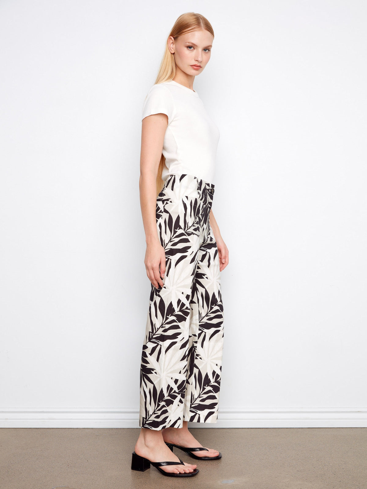 Pantalon court imprimé en mélange de lin - Imprimé feuilles noir et blanc