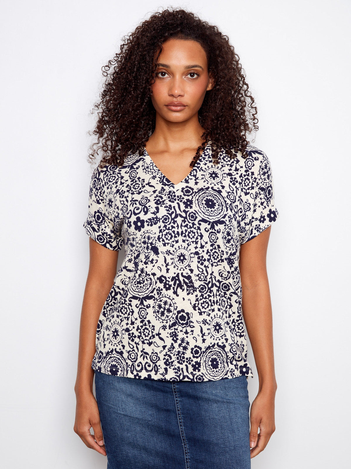 T-Shirt Imprimé Col V Manches Courtes - Imprimé Baroque