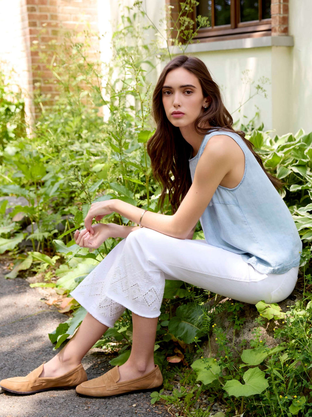 Pantalon évasé en sergé à broderies zigzag – Blanc